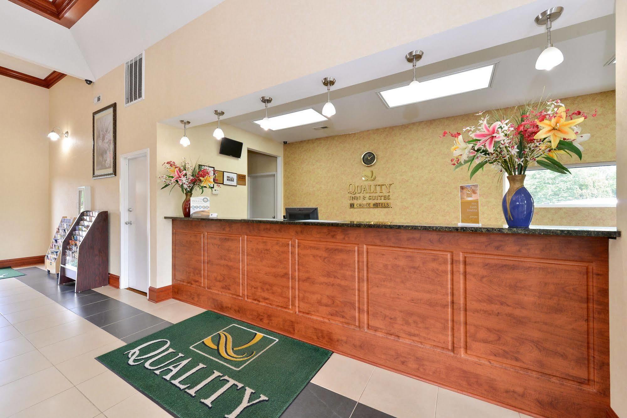 Quality Inn & Suites Cartersville Exterior foto